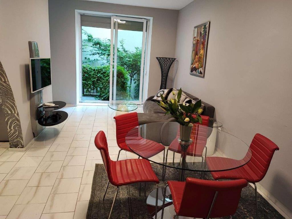 Central Vienna Apartment With Unique 40M2 City Garden & Self Check In Extérieur photo